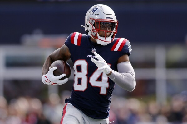 Patriots open free agency by adding Brissett Gibson bringing